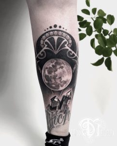 moon - moontattoo - witchyvibes - crystals - love crystals - gemstonetattoo - tattoo -breda - gemstone
